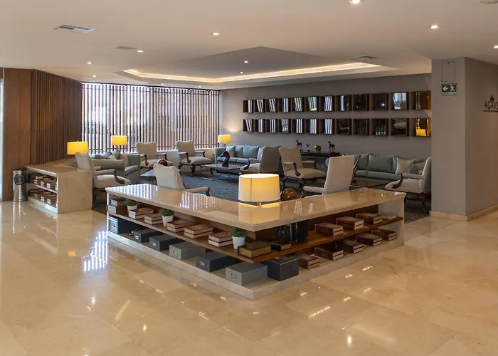 Wyndham Garden Tijuana Palacio Azteca